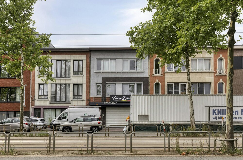 opbrengsteigendom-te-koop-in-mortsel-001.jpg