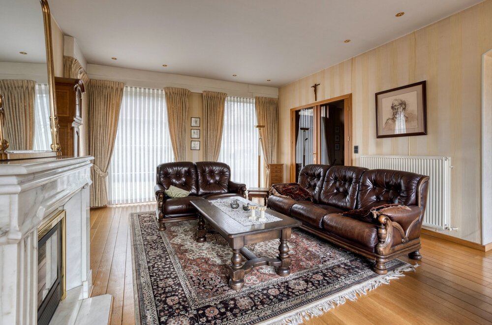 ruime-woning-met-3-slaapkamers-op-een-perceel-van-1-880-m-te-olen-centrum-006.jpg