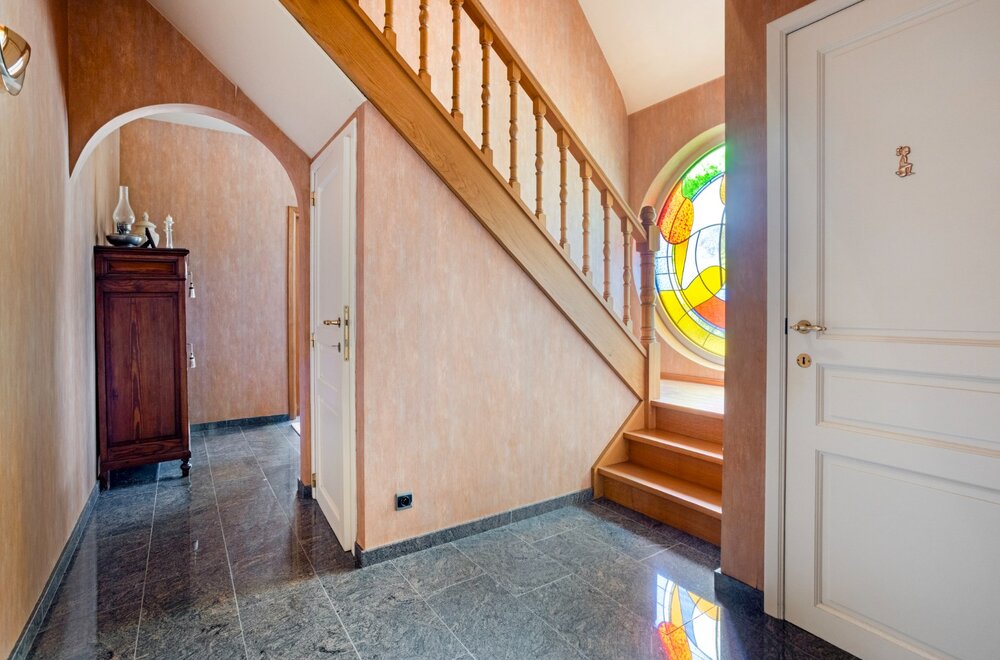 ruime-woning-met-3-slaapkamers-op-een-perceel-van-1-880-m-te-olen-centrum-018.jpg