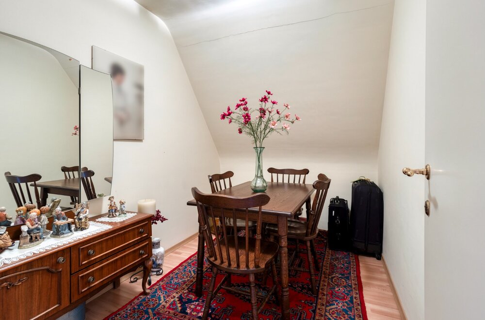 ruime-woning-met-3-slaapkamers-op-een-perceel-van-1-880-m-te-olen-centrum-023.jpg