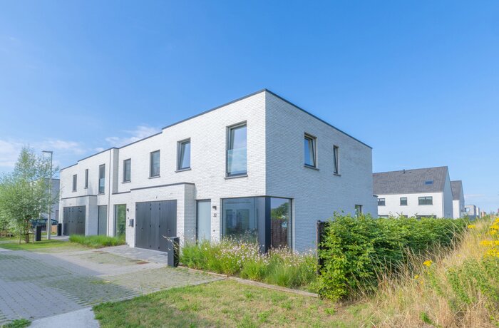 9800 Deinze