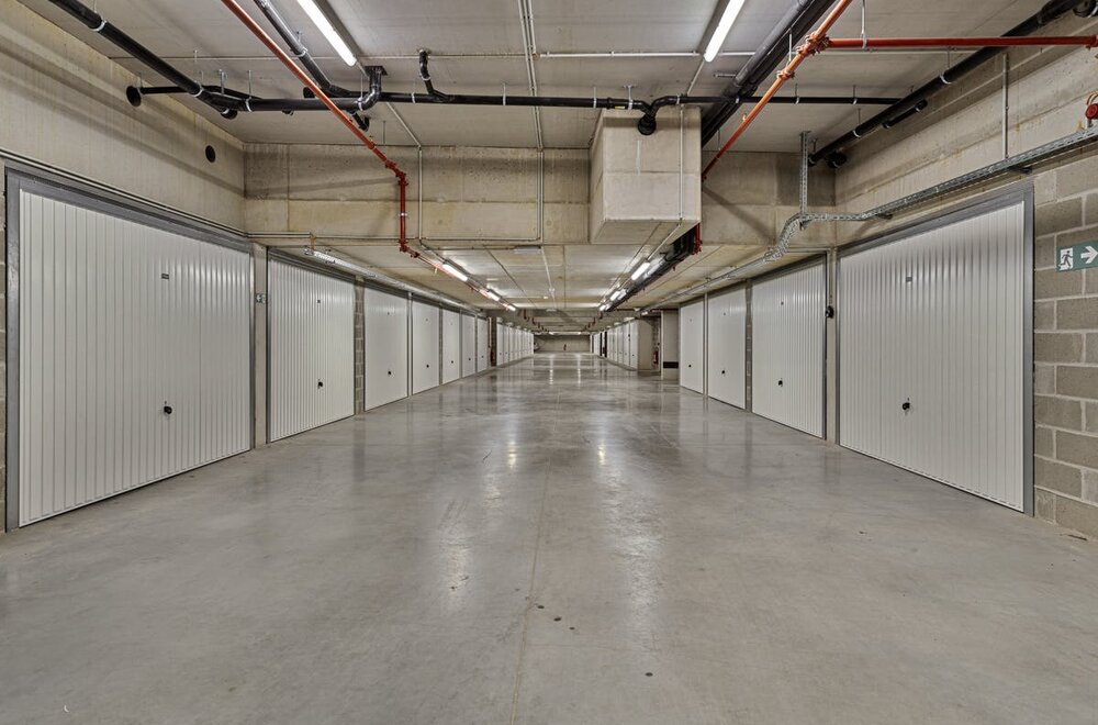 vlot-toegankelijke-garagebox-in-brugge-centrum001.jpg