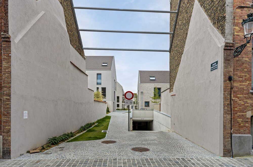 vlot-toegankelijke-garagebox-in-brugge-centrum002.jpg