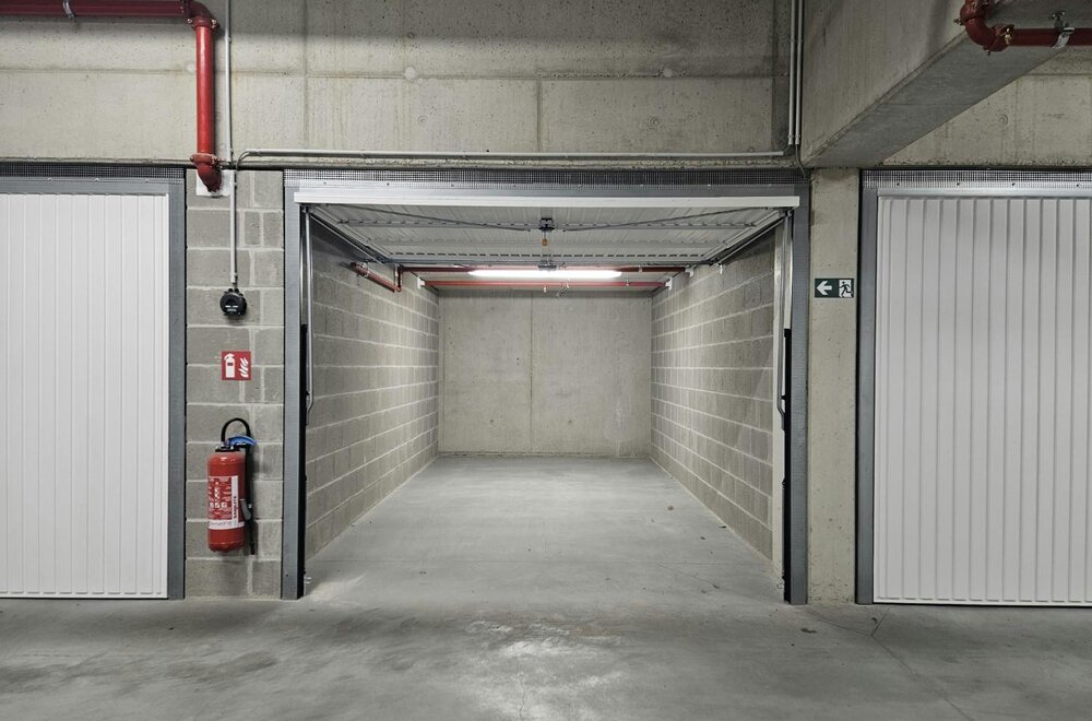 vlot-toegankelijke-garagebox-in-brugge-centrum004.jpg