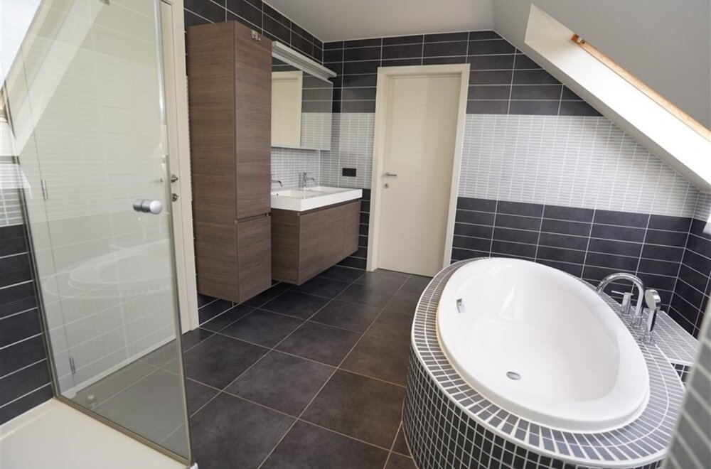 bijzonder-uime-halfopen-woning-met-landelijke-rust-op-954-m-019.jpg