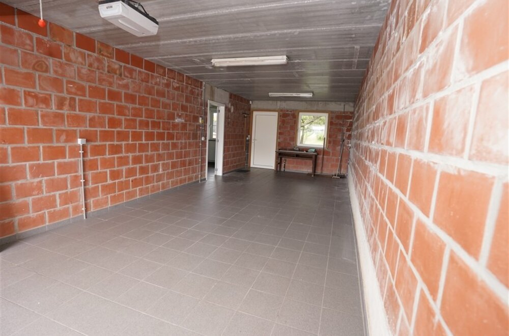 bijzonder-uime-halfopen-woning-met-landelijke-rust-op-954-m-025.jpg