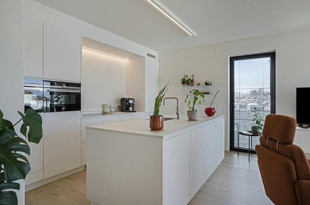 modern-appartement-met-royaal-terras-te-koop-in-roeselare007.jpg