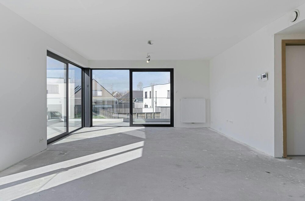modern-appartement-met-royaal-terras-te-koop-in-roeselare012.jpg