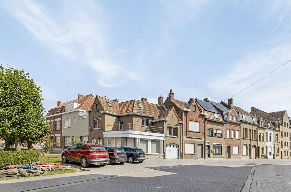 op-te-frissen-opbrengsteigendom-te-koop-in-centrum-ieper004.jpg