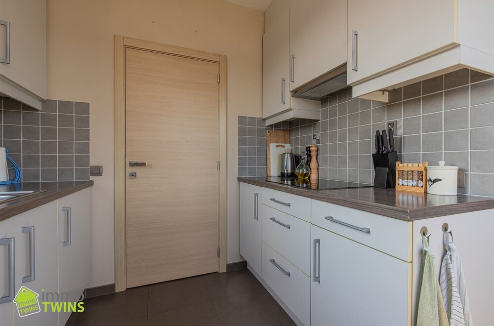 instapklaar-appartement-met-terras-te-moerzeke005.jpg