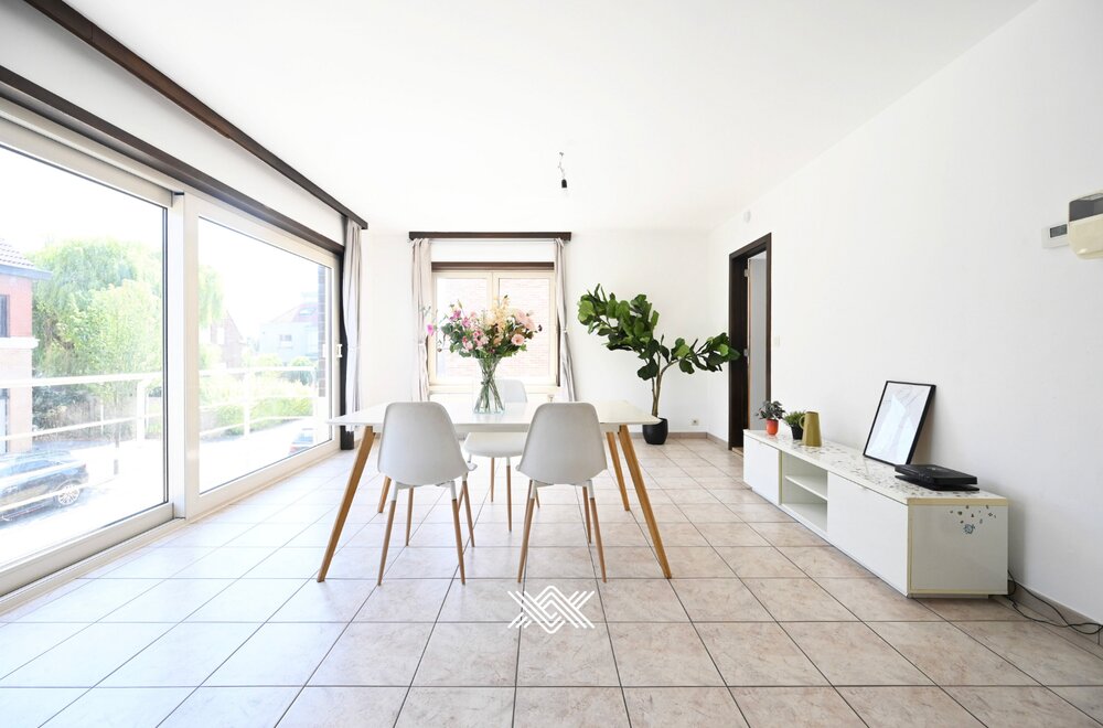 appartement-met-2-slaapkamers-en-garagebox-vlakbij-het-centrum-van-machelen003.jpg