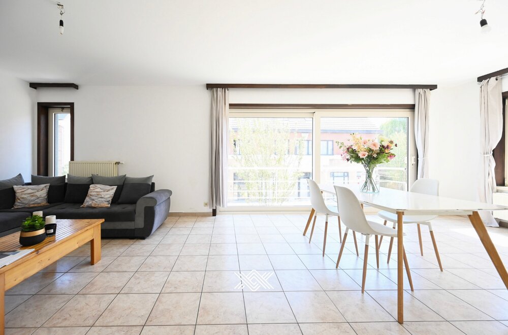 appartement-met-2-slaapkamers-en-garagebox-vlakbij-het-centrum-van-machelen005.jpg