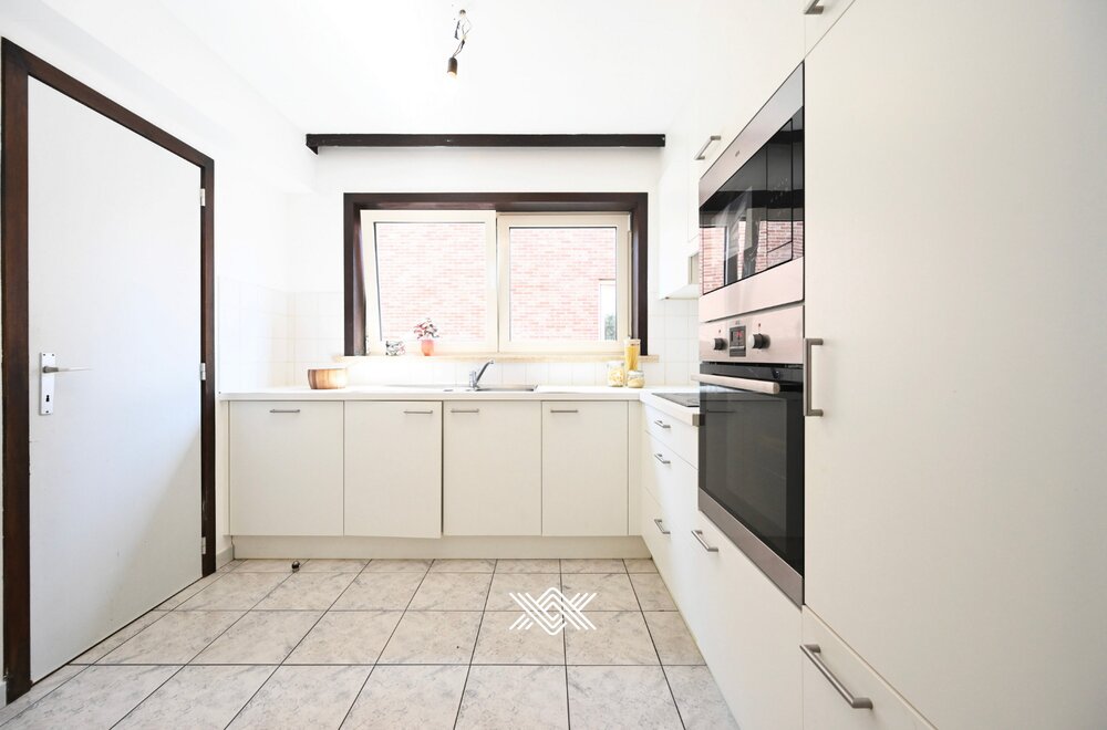 appartement-met-2-slaapkamers-en-garagebox-vlakbij-het-centrum-van-machelen006.jpg