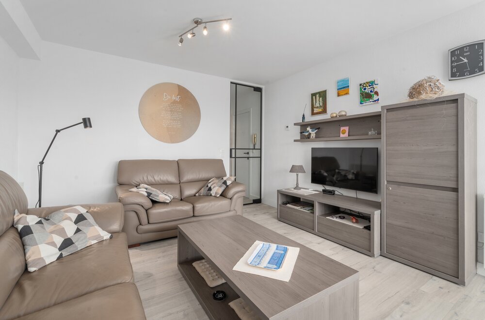gerenoveerd-appartement-met-open-zicht-en-zuidgericht-terras002.jpg