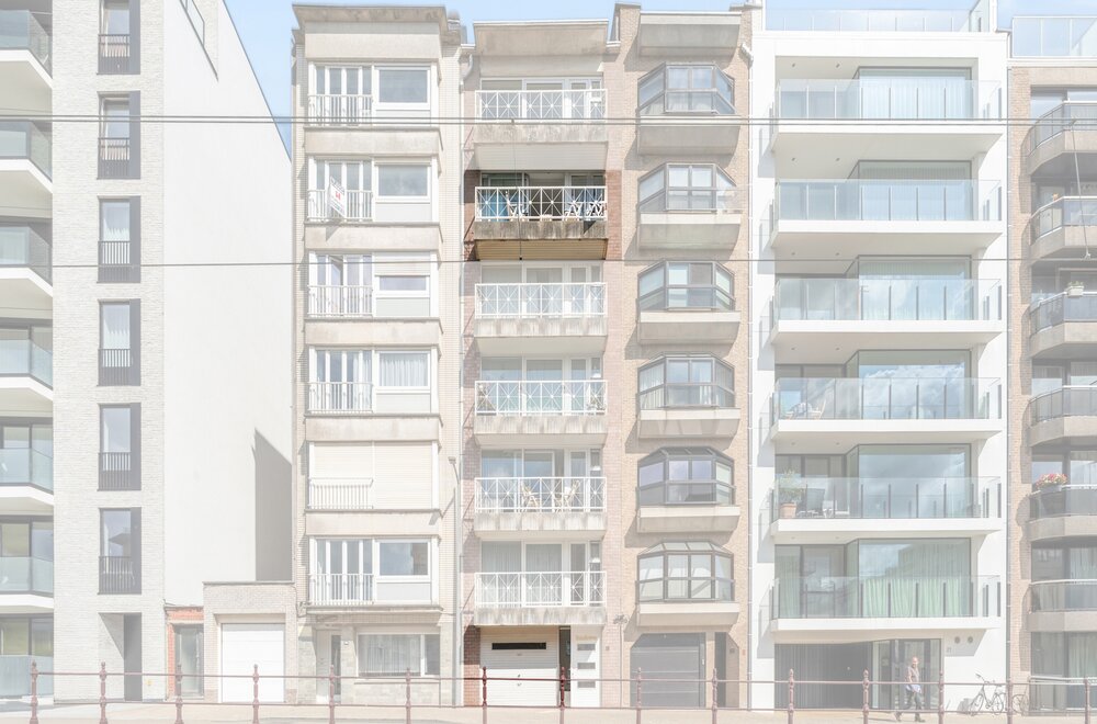 gerenoveerd-appartement-met-open-zicht-en-zuidgericht-terras012.jpg