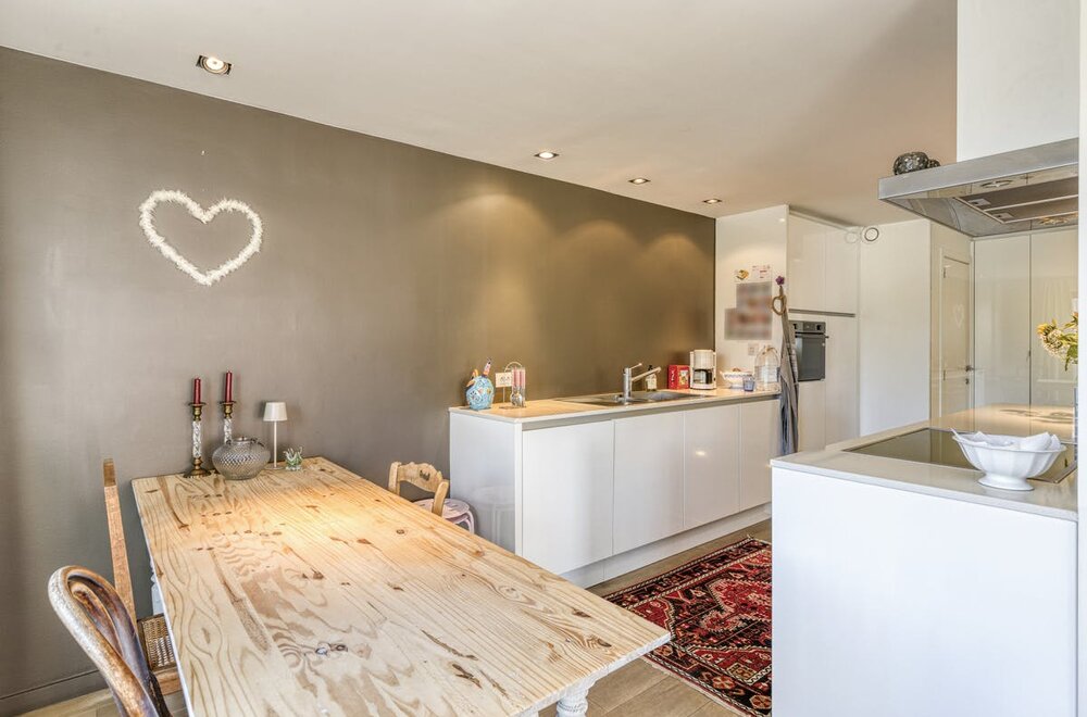 uniek-pand-met-appartement-en-3-studentenkamers-in-sint-michiels005.jpg