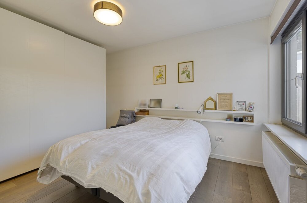 uniek-pand-met-appartement-en-3-studentenkamers-in-sint-michiels008.jpg