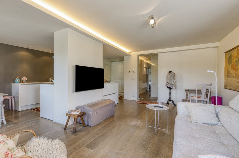 uniek-pand-met-appartement-en-3-studentenkamers-in-sint-michiels011.jpg