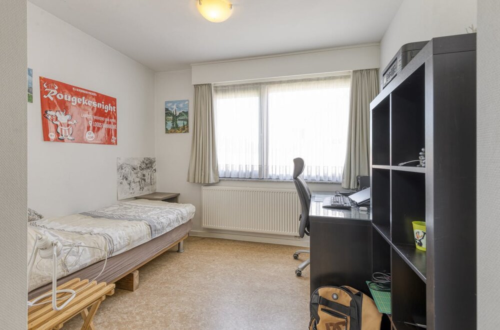 uniek-pand-met-appartement-en-3-studentenkamers-in-sint-michiels015.jpg