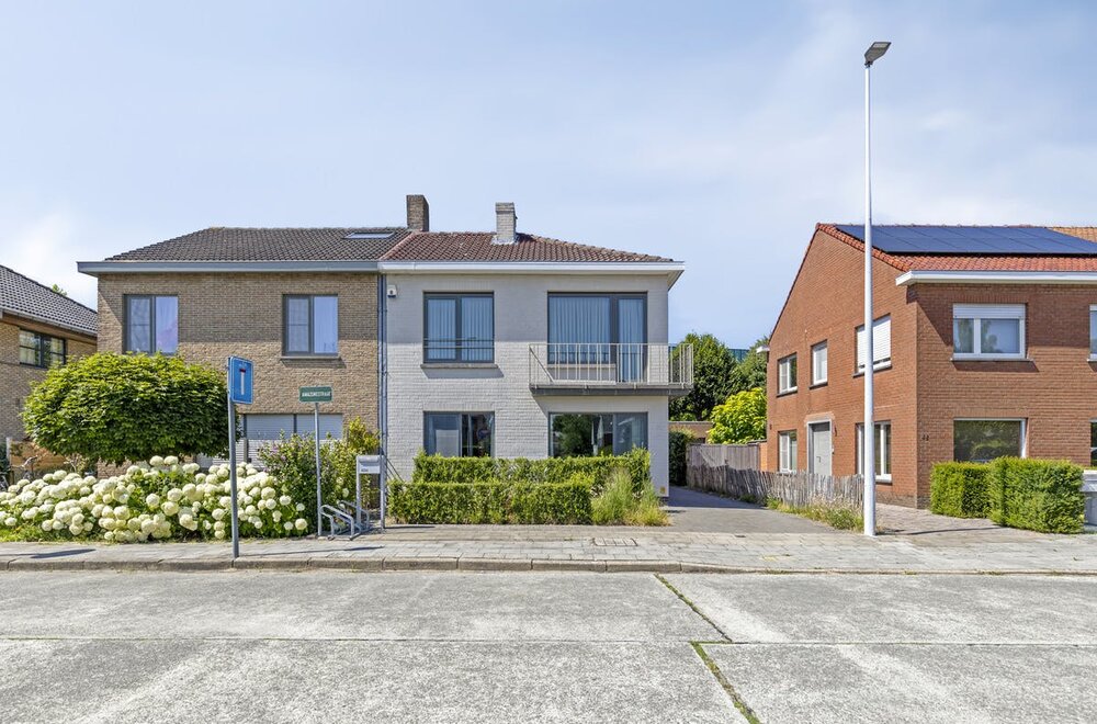 uniek-pand-met-appartement-en-3-studentenkamers-in-sint-michiels021.jpg