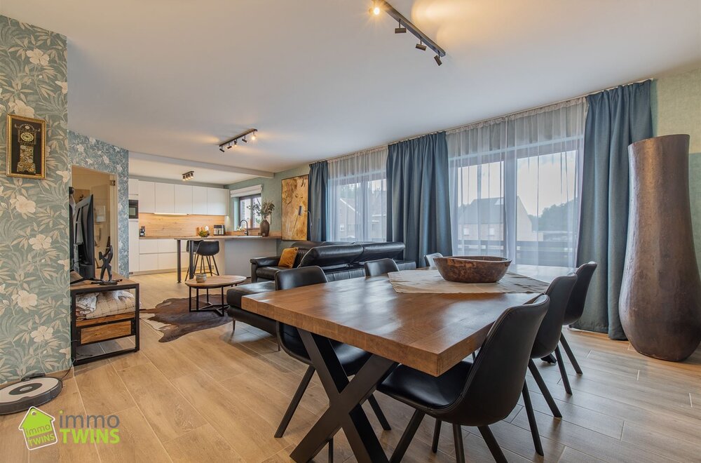 gerenoveerd-3-slpk-appartement-109m-met-ruim-dakterras-40m-003.jpg