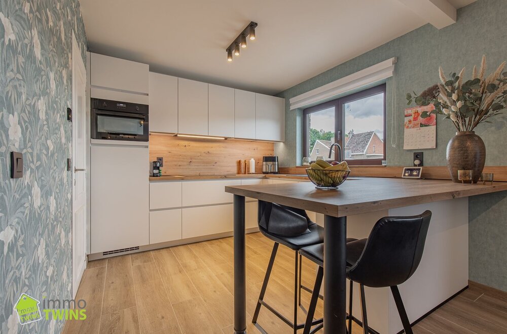 gerenoveerd-3-slpk-appartement-109m-met-ruim-dakterras-40m-005.jpg