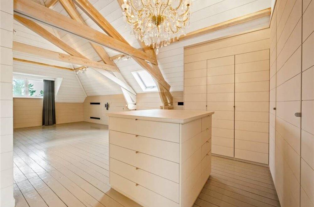handelspand-met-woonst-of-een-ruime-gezinswoning011.jpg