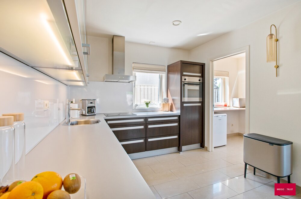 duurzame-villa-met-dubbele-woonfunctie-en-prachtig-uitzicht-in-poppel-013.jpg