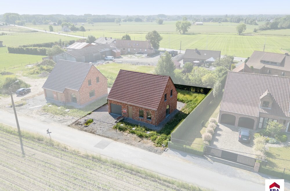 prachtige-nieuwbouwwoning-met-4-slpks-op-536m-in-aarsele-001.jpg