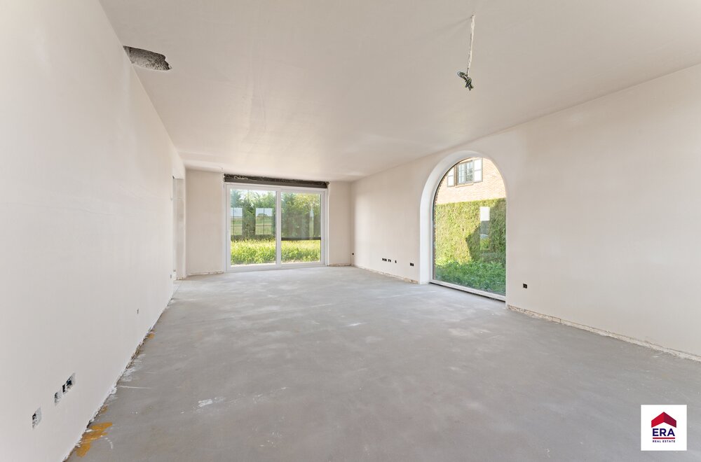 prachtige-nieuwbouwwoning-met-4-slpks-op-536m-in-aarsele-010.jpg