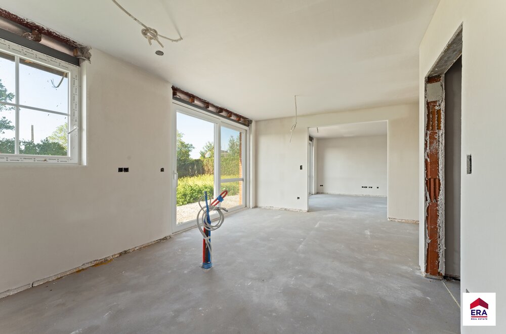 prachtige-nieuwbouwwoning-met-4-slpks-op-536m-in-aarsele-013.jpg