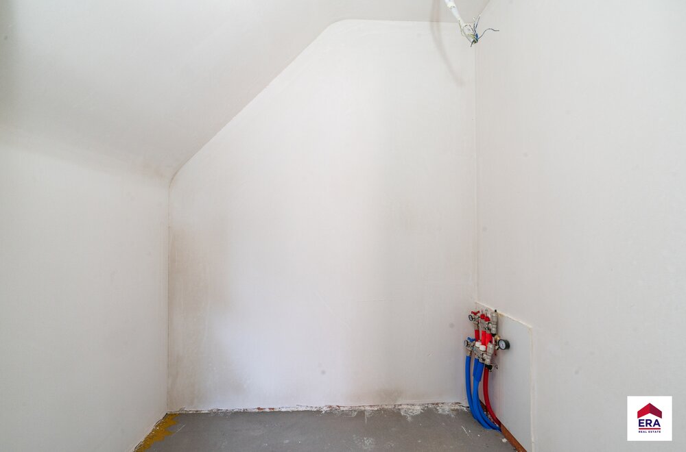 prachtige-nieuwbouwwoning-met-4-slpks-op-598m-in-aarsele024.jpg