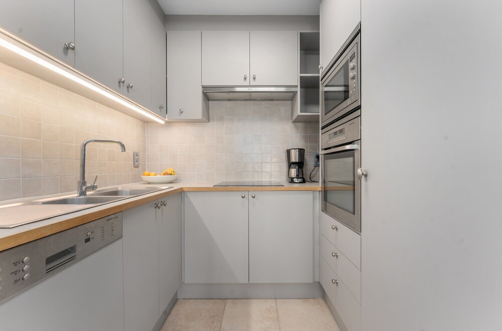 gerenoveerd-appartement-te-koop-op-de-zeedijk-van-koksijde-004.jpg