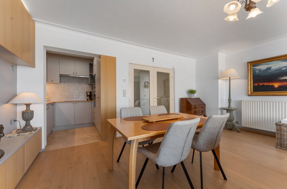 gerenoveerd-appartement-te-koop-op-de-zeedijk-van-koksijde-007.jpg