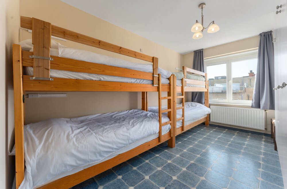 gerenoveerd-appartement-te-koop-op-de-zeedijk-van-koksijde-008.jpg