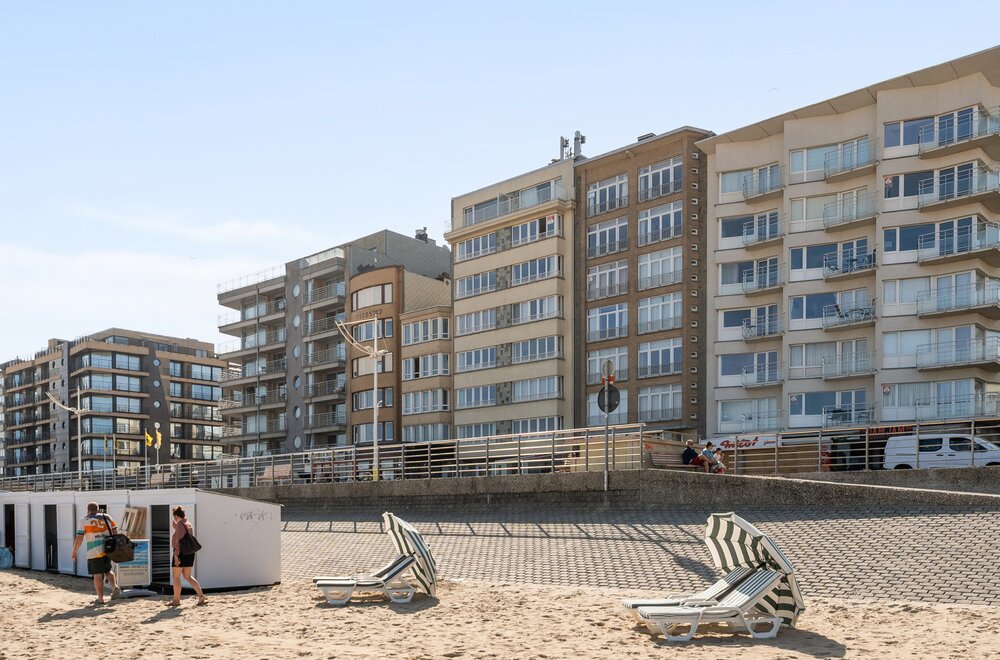 gerenoveerd-appartement-te-koop-op-de-zeedijk-van-koksijde-009.jpg