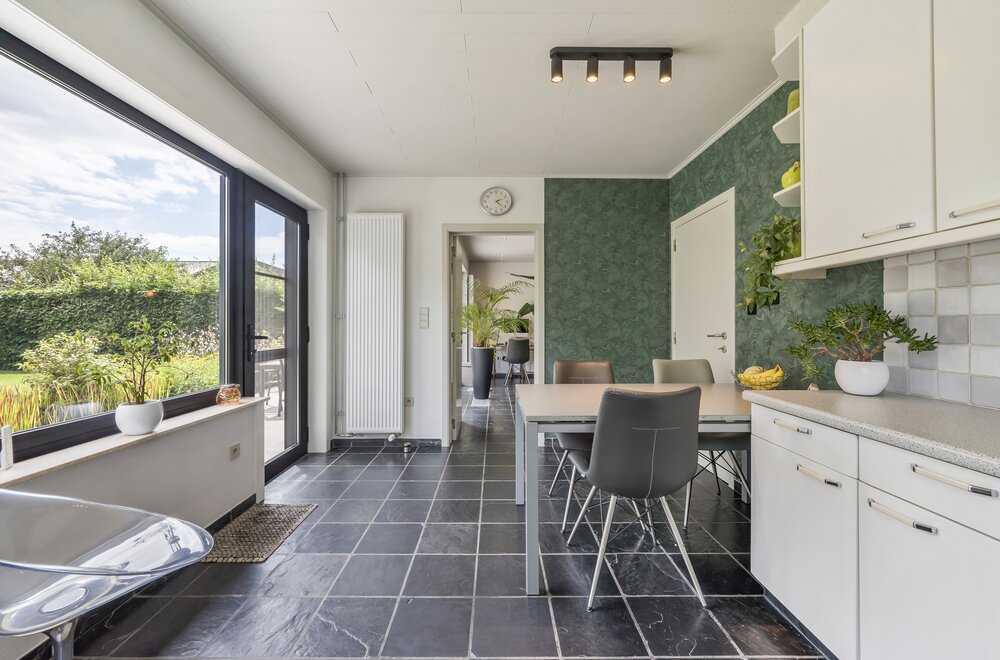 instapklare-woning-met-4-slaapkamers-garage-en-zonnige-tuin020.jpg