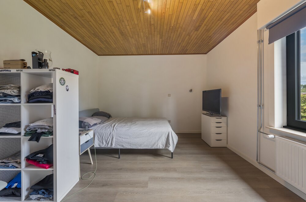 instapklare-woning-met-4-slaapkamers-garage-en-zonnige-tuin027.jpg