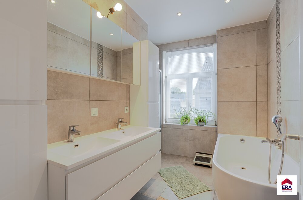 karaktervolle-driegevelwoning-te-sint-genesius-rode015.jpg