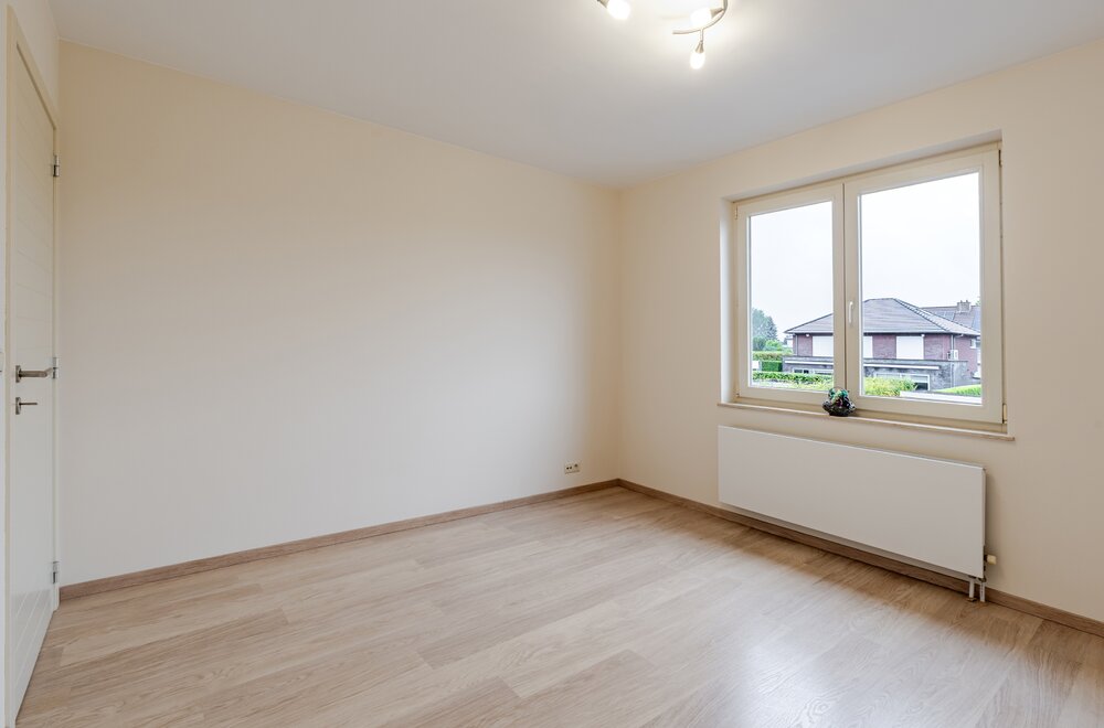 instapklare-halfopen-bebouwing-met-vier-slaapkamers-014.jpg
