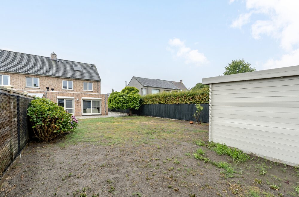 instapklare-halfopen-bebouwing-met-vier-slaapkamers-024.jpg