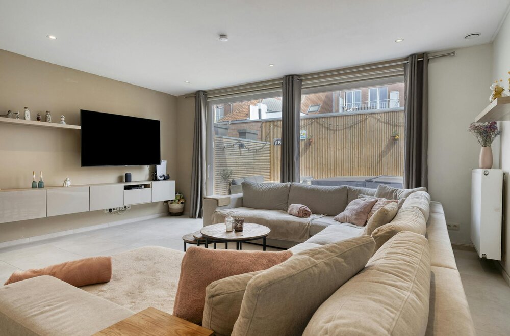 recente-woning-met-4-slaapkamers-te-koop-in-knokke-heist003.jpg