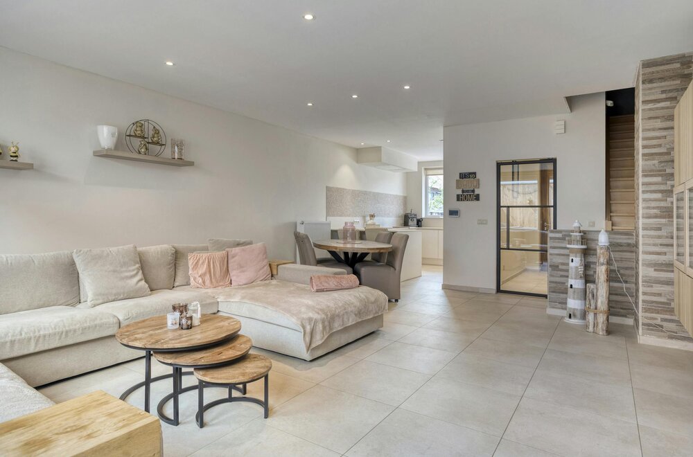 recente-woning-met-4-slaapkamers-te-koop-in-knokke-heist004.jpg