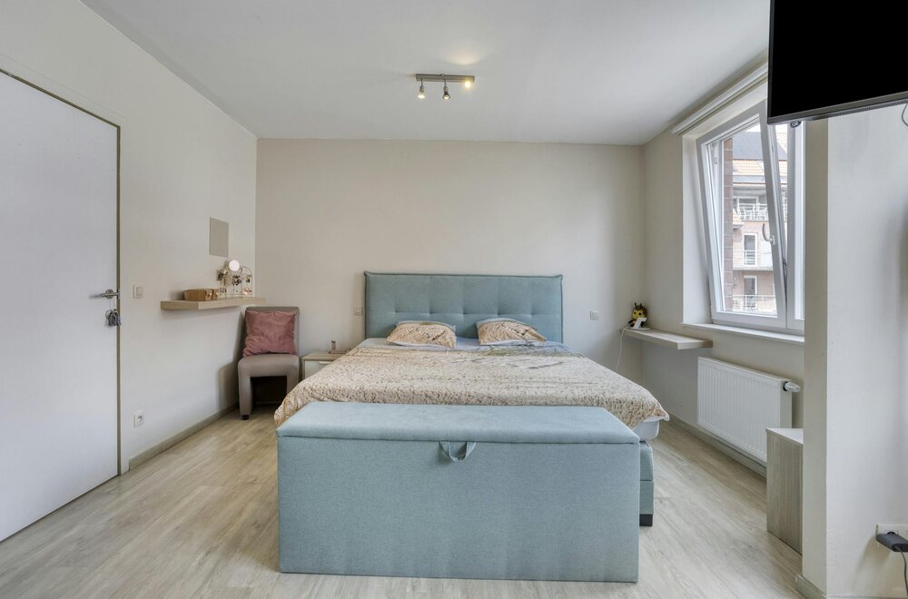 recente-woning-met-4-slaapkamers-te-koop-in-knokke-heist006.jpg