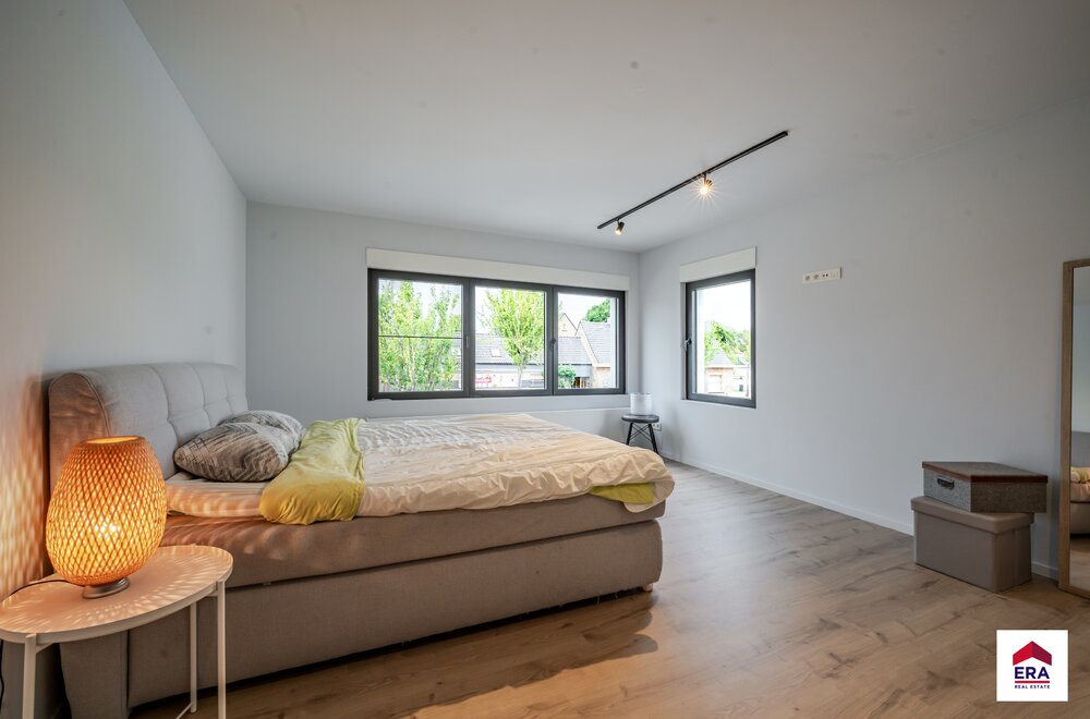 instapklare-gezinswoning-met-4-slpk-op-toplocatie-in-bellem015.jpg