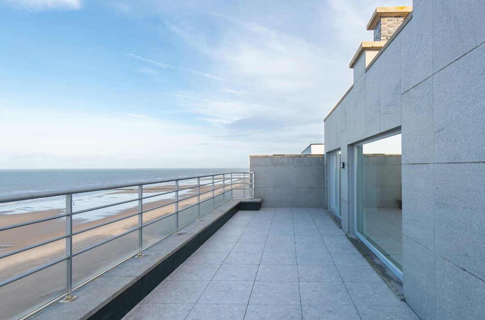 uitzonderlijke-penthouse-met-frontaal-zeezicht-duinenzicht005.jpg
