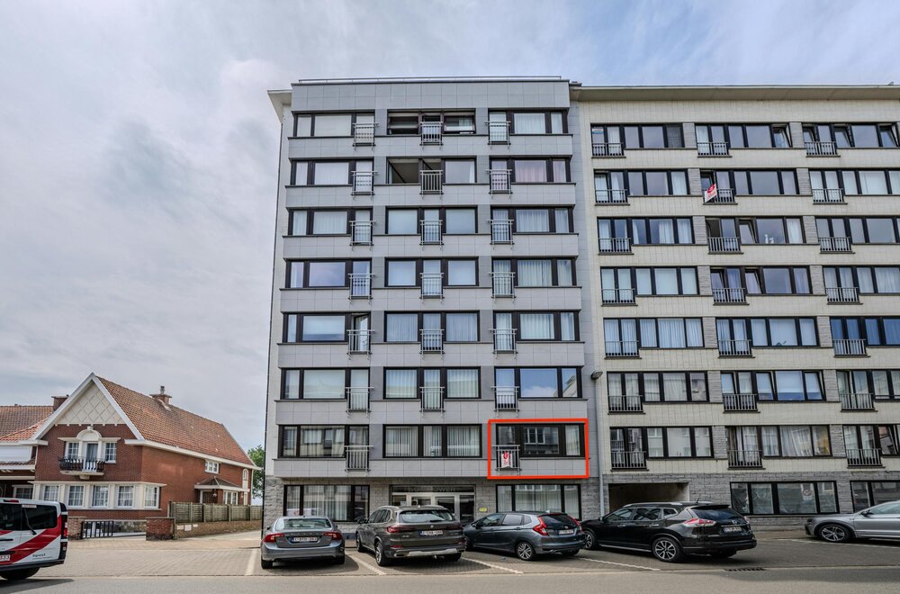 lichtrijke-studio-met-slaaphoek-en-zijdelings-zeezicht011.jpg