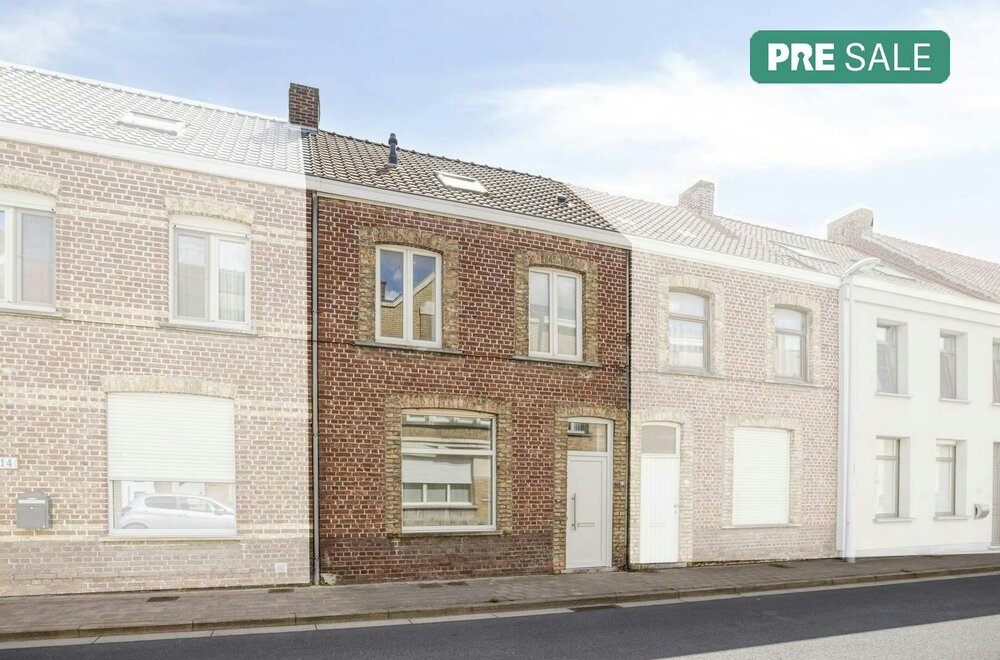 instapklaar-volledig-gerenoveerd-huis-te-koop-met-zonnige-tuin-en-garage001.jpg