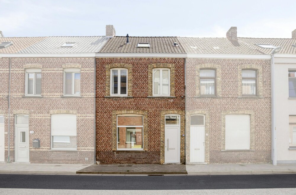instapklaar-volledig-gerenoveerd-huis-te-koop-met-zonnige-tuin-en-garage028.jpg