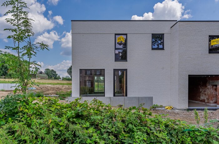 9400 Nederhasselt
